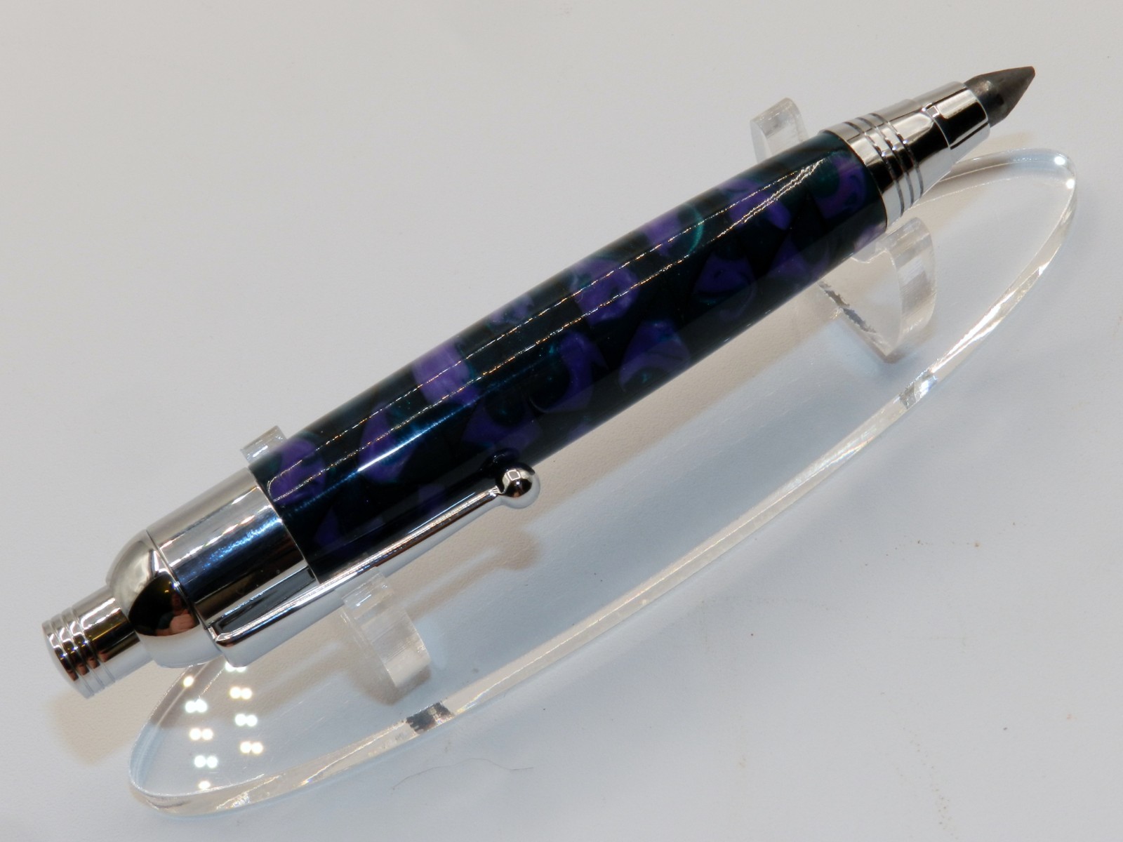 Chrome finish 5.6mm Sketch Pencil. Hand made with Lilac Acrylester. #157