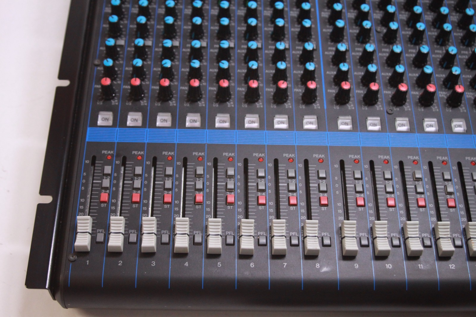 Yamaha MG20 20-Channel Analog Mixer Fully Tested UGYH01072