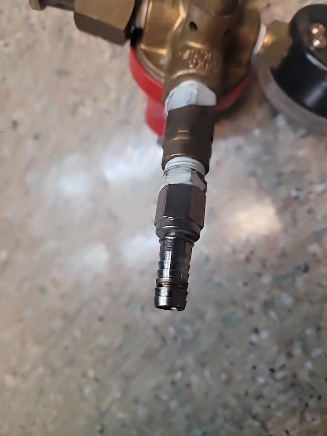 Micro Matic CO2 Regulator, Primary Xacta Double Gauge 2000psi 60psi