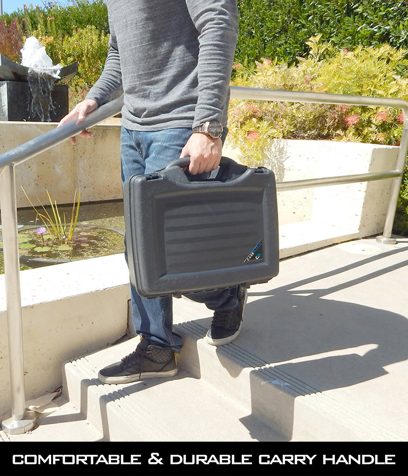 CM Miniature Hard Case 80 Slot Figurine Carrier for Miniatures for D&D and RPGs