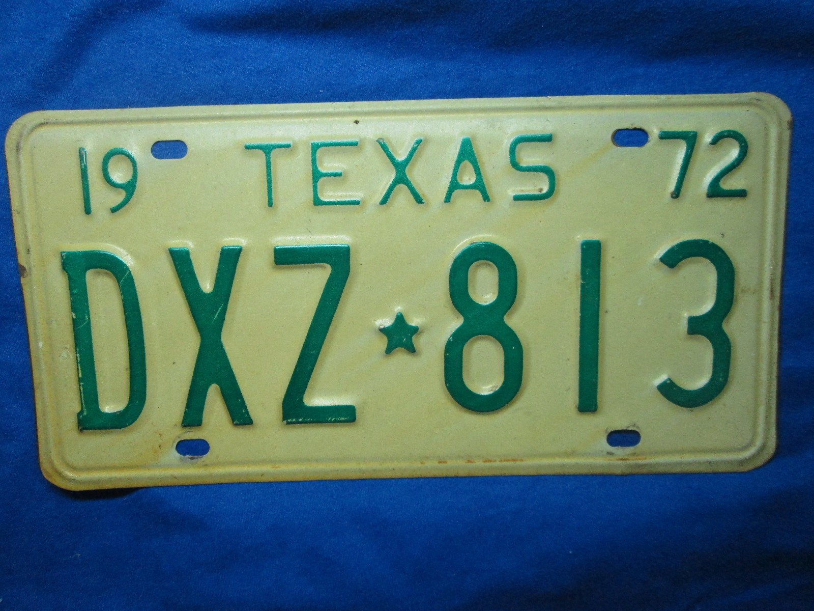 Vintage TEXAS 1972 License Plate Pretty Green on Yellow DXZ*813