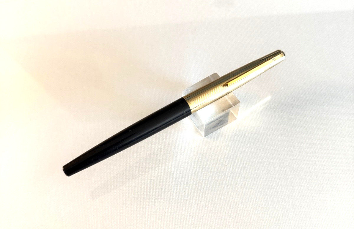 1966 Black Sheaffer Stylist Fountain Pen Fine + Bold nibs, Perfect gold cap. Box