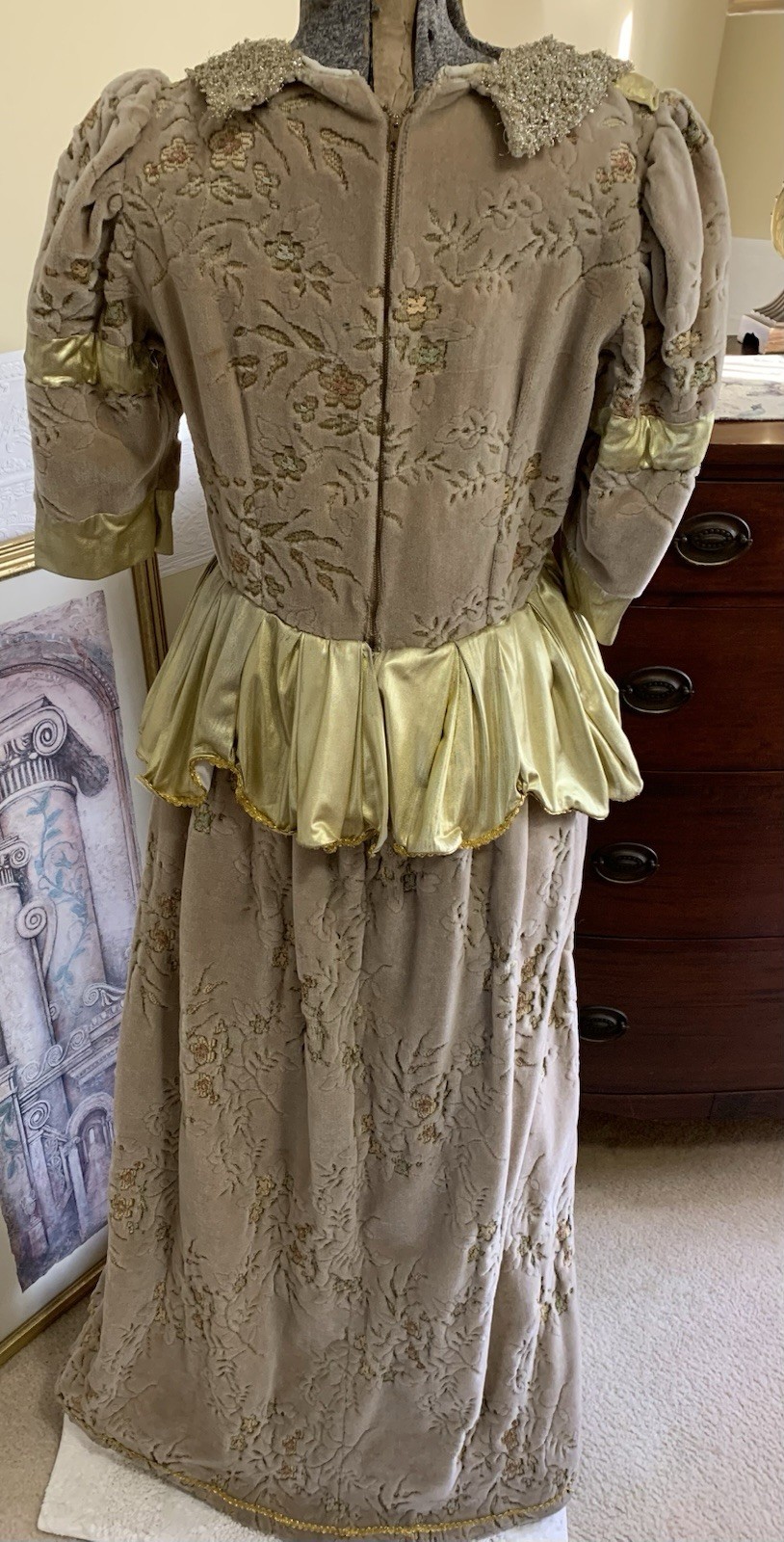 Victorian Medieval Renaissance Theater Costume Bustle Gown Size 12 (Heavy/READ)