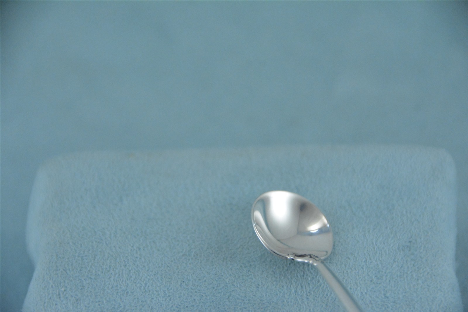 Wallace Grande Baroque Sterling Silver 2-1/2" Salt Spoon No Monogram