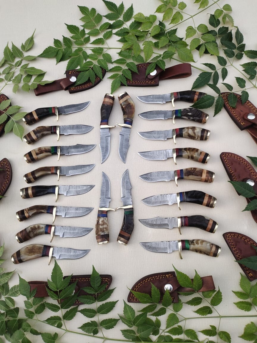 Lot of 20 HANDMADE DAMASCUS STEEL SKINNER HUNTING KNIVES 6inch
