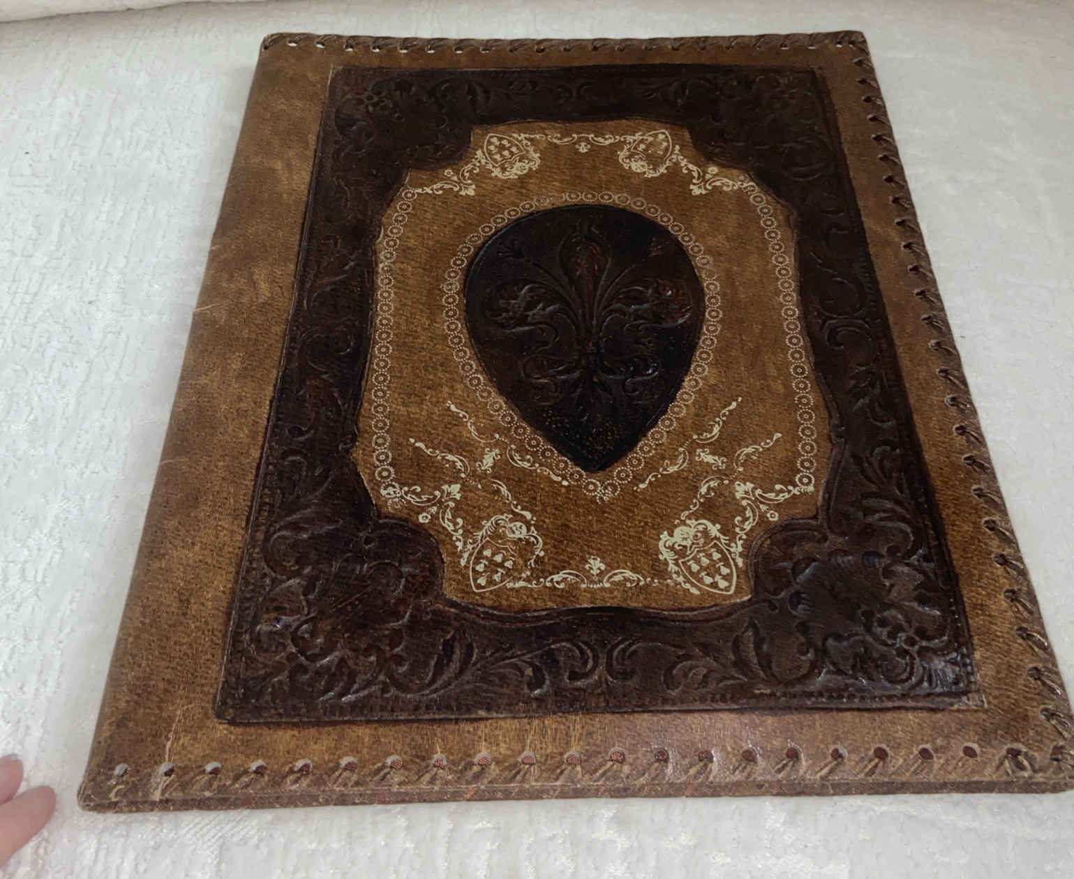 VTG 12" x 10.5" Brown Tan Hand-Tooled Made Italy Embossed Leather Portfolio VGC