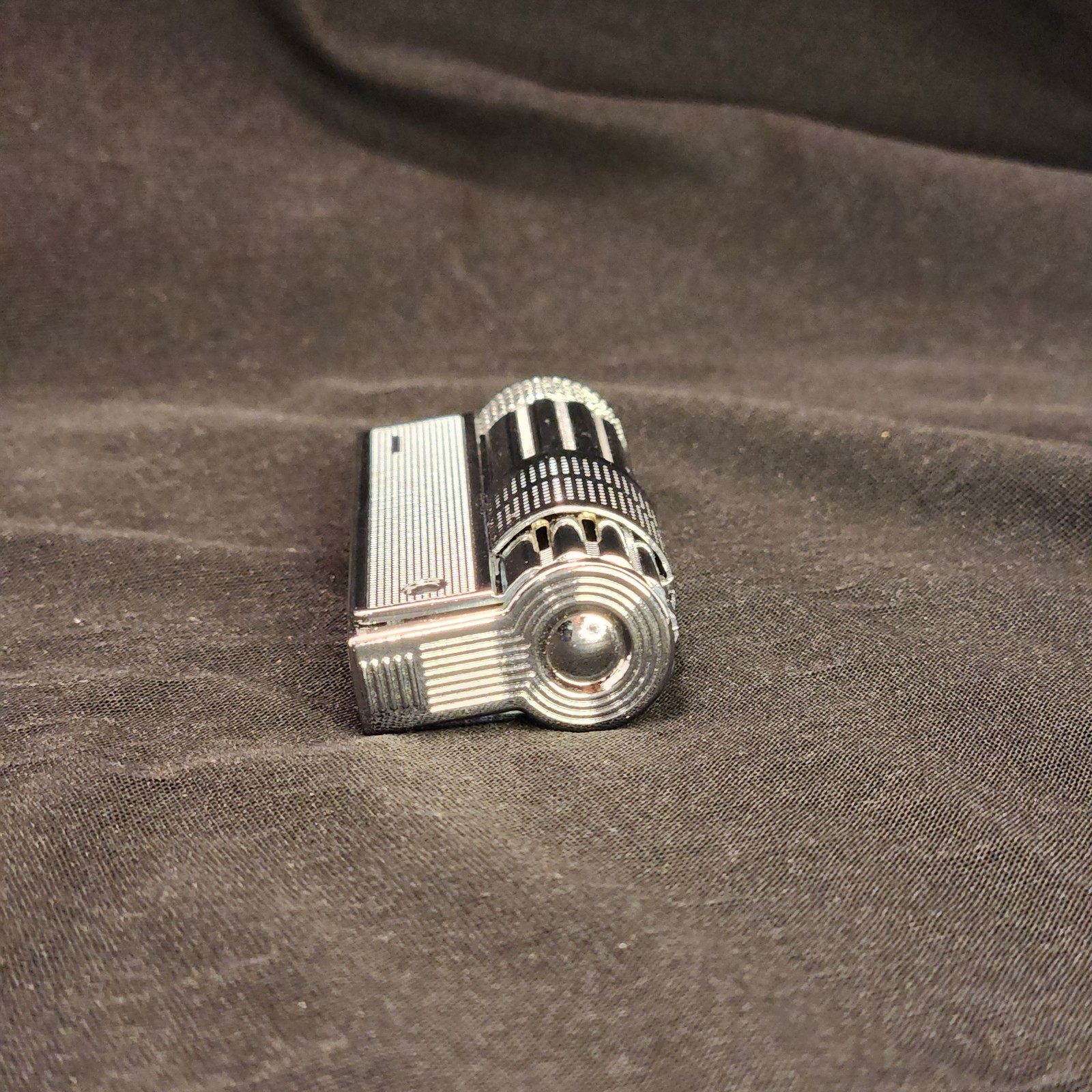 NEW Retro Style Trench Heavy-duty Petrol Lighter Chrome