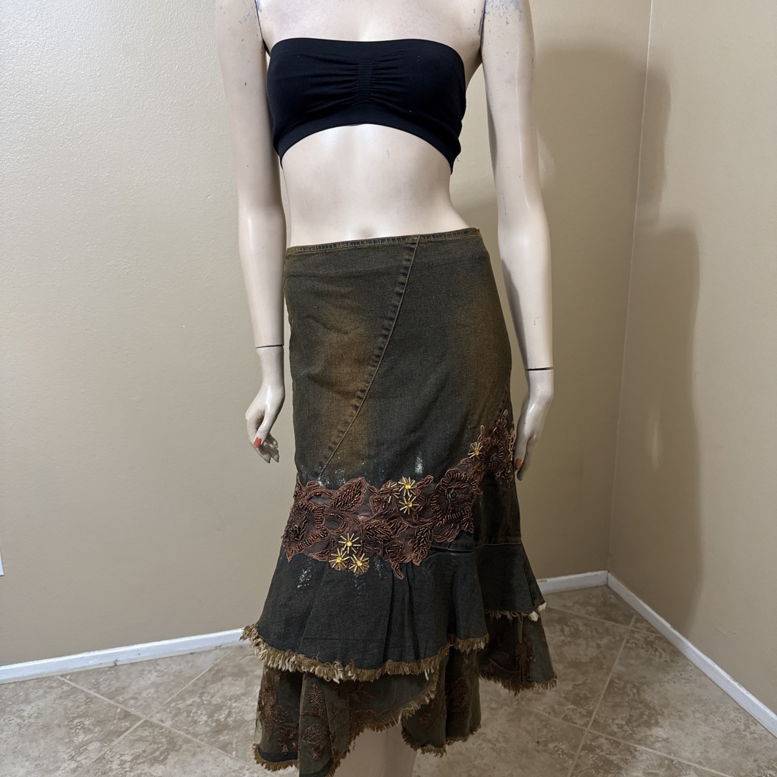 Women’s Brown Denim Cotton Stretch Boho Beaded Lace Zip Size M(6-8) Skirt 3716