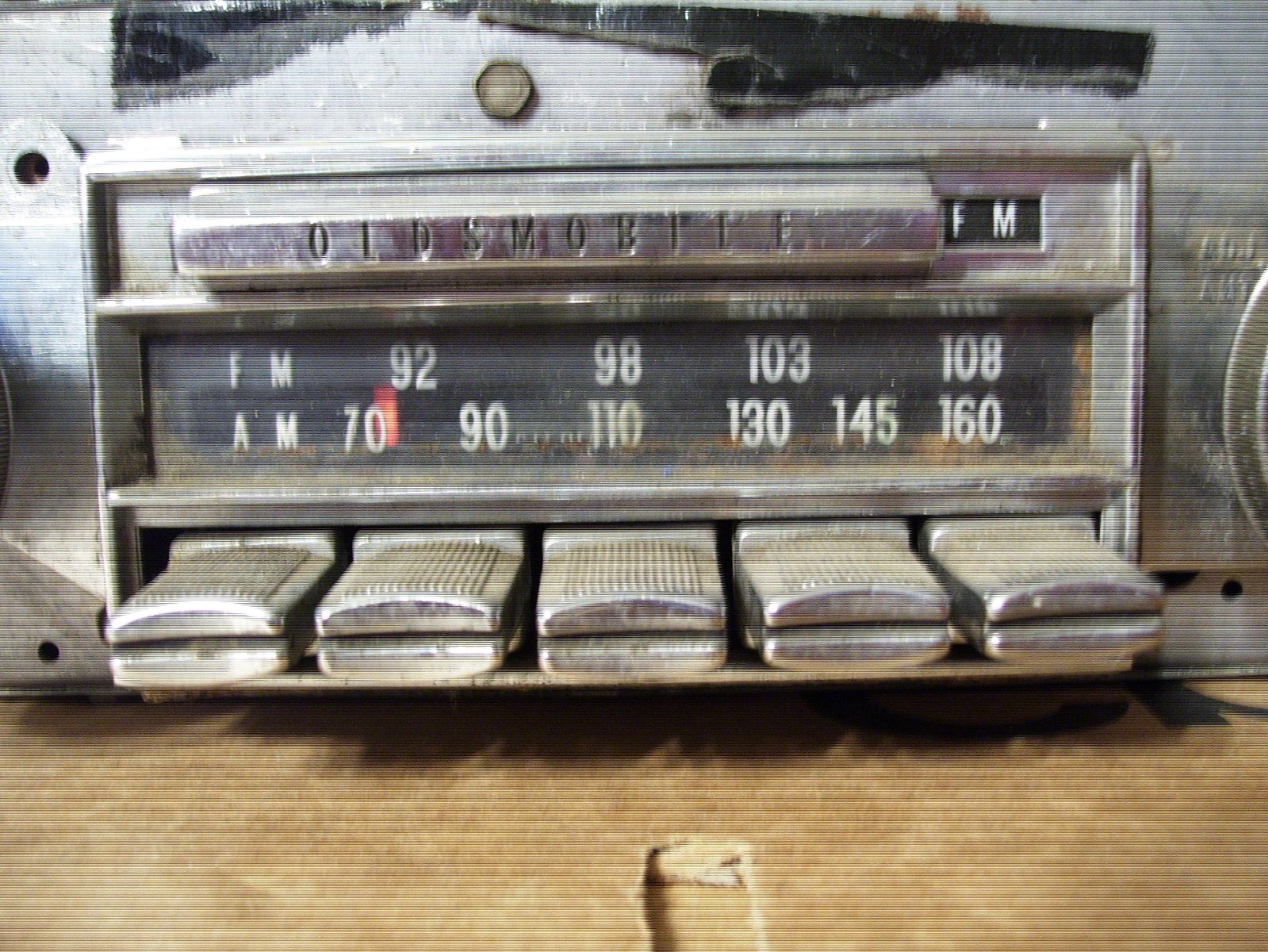 67 1967 Oldsmobile AM FM radio good working model 7300093 moltiplex