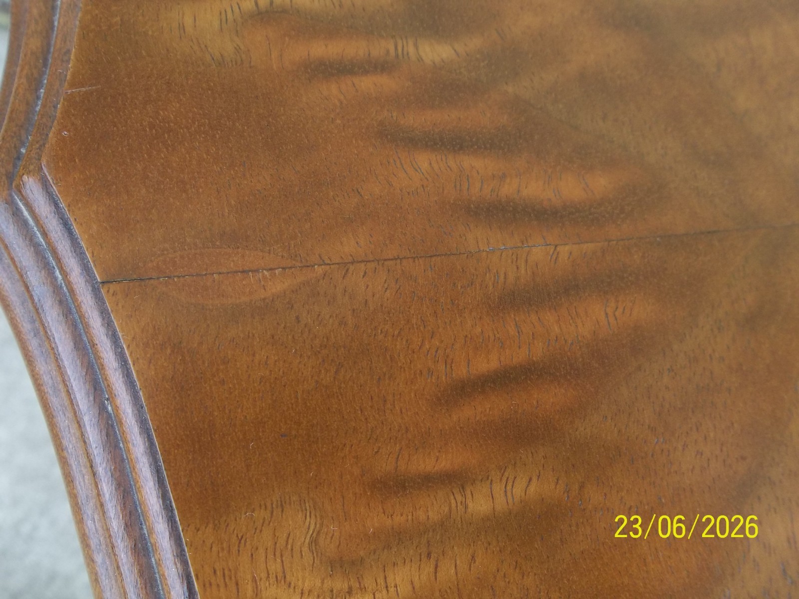 Vintage Bensinger's Outfitting Company Carved Walnut Accent Table Plant Stand