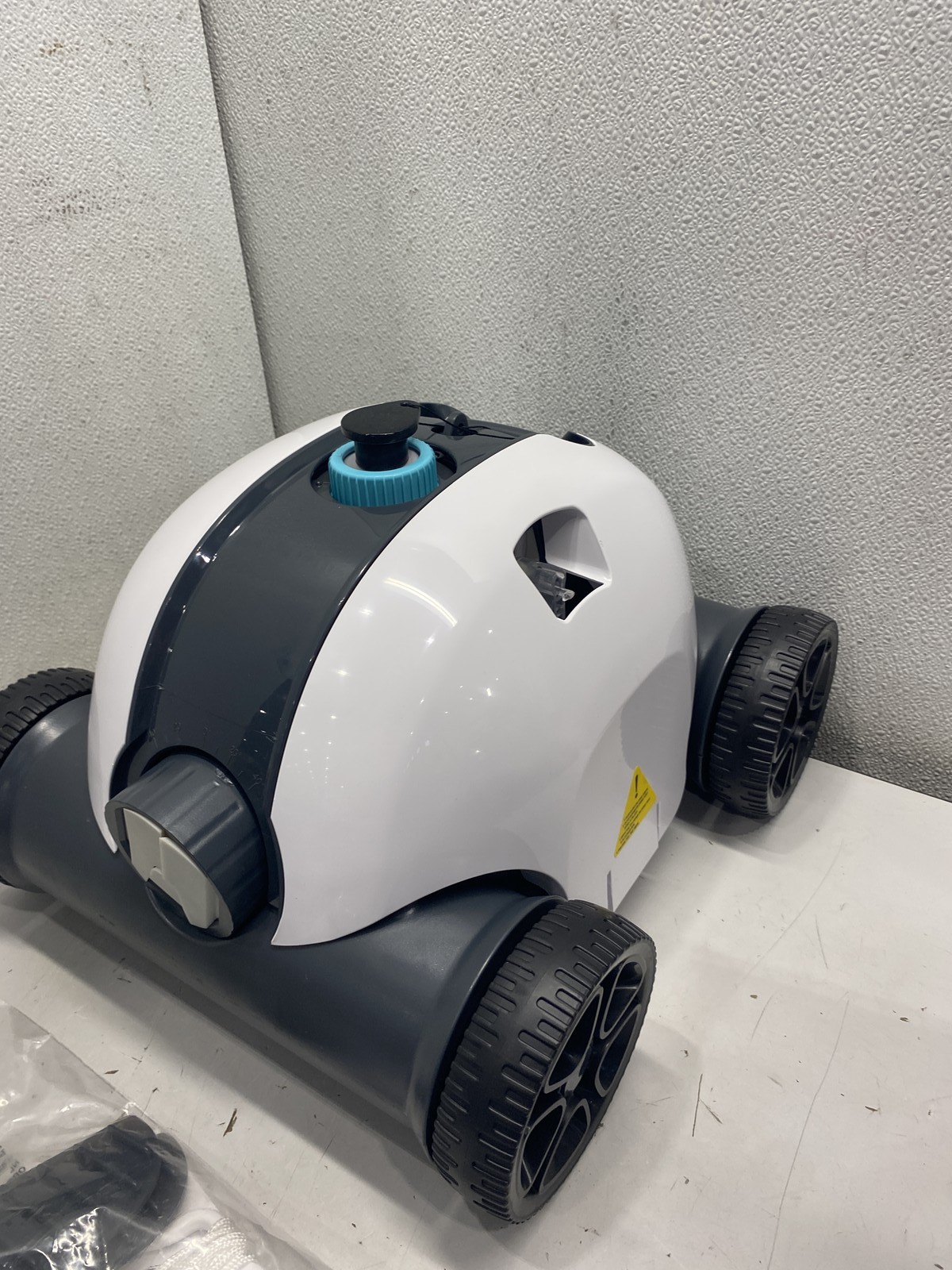 AIPER Seagull 1000 Cordless Pool Vacuum Robot