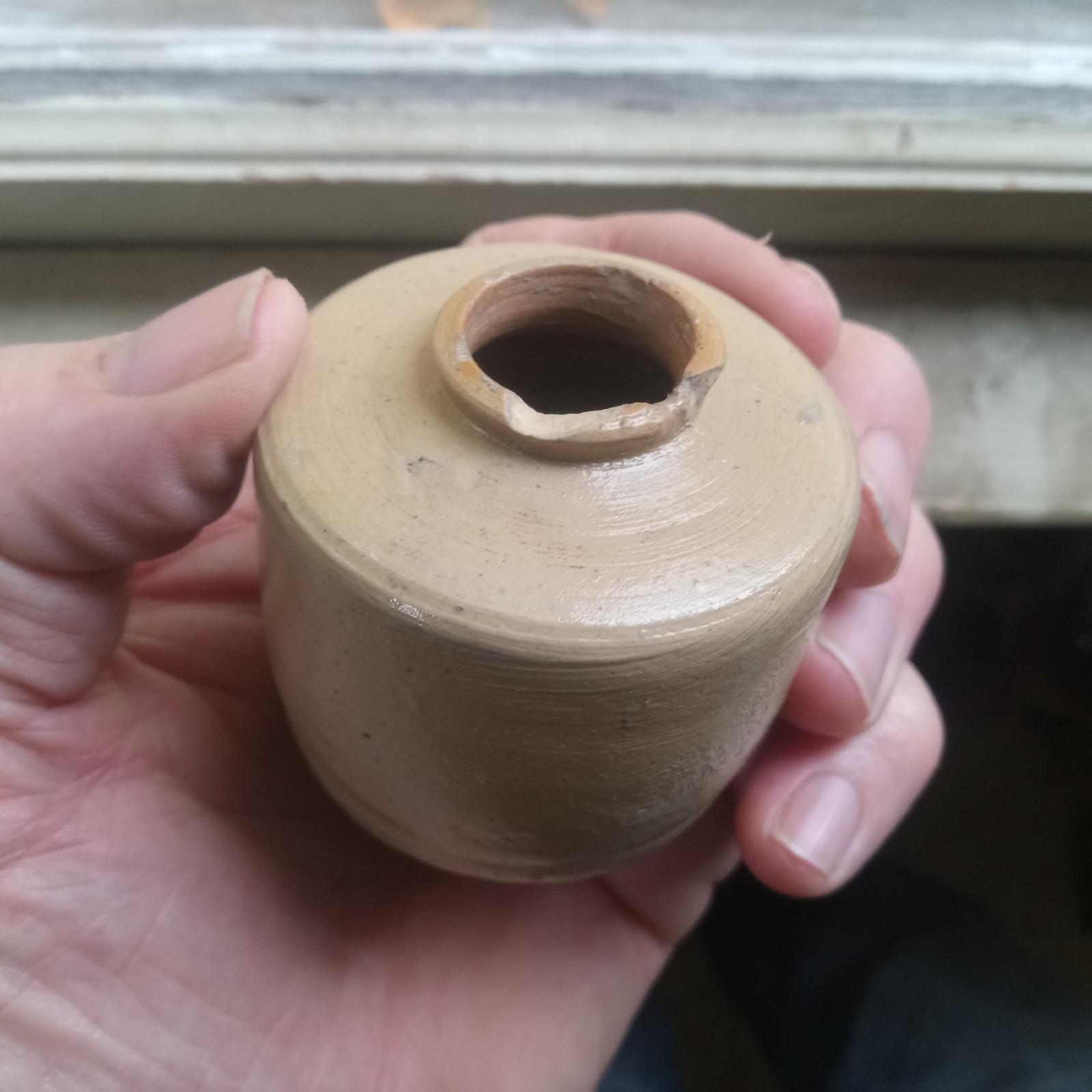 1850s HAND THROWN GLAZED STONEWARE INK BOTTLE DUG IN 1850s OUTHOUSE