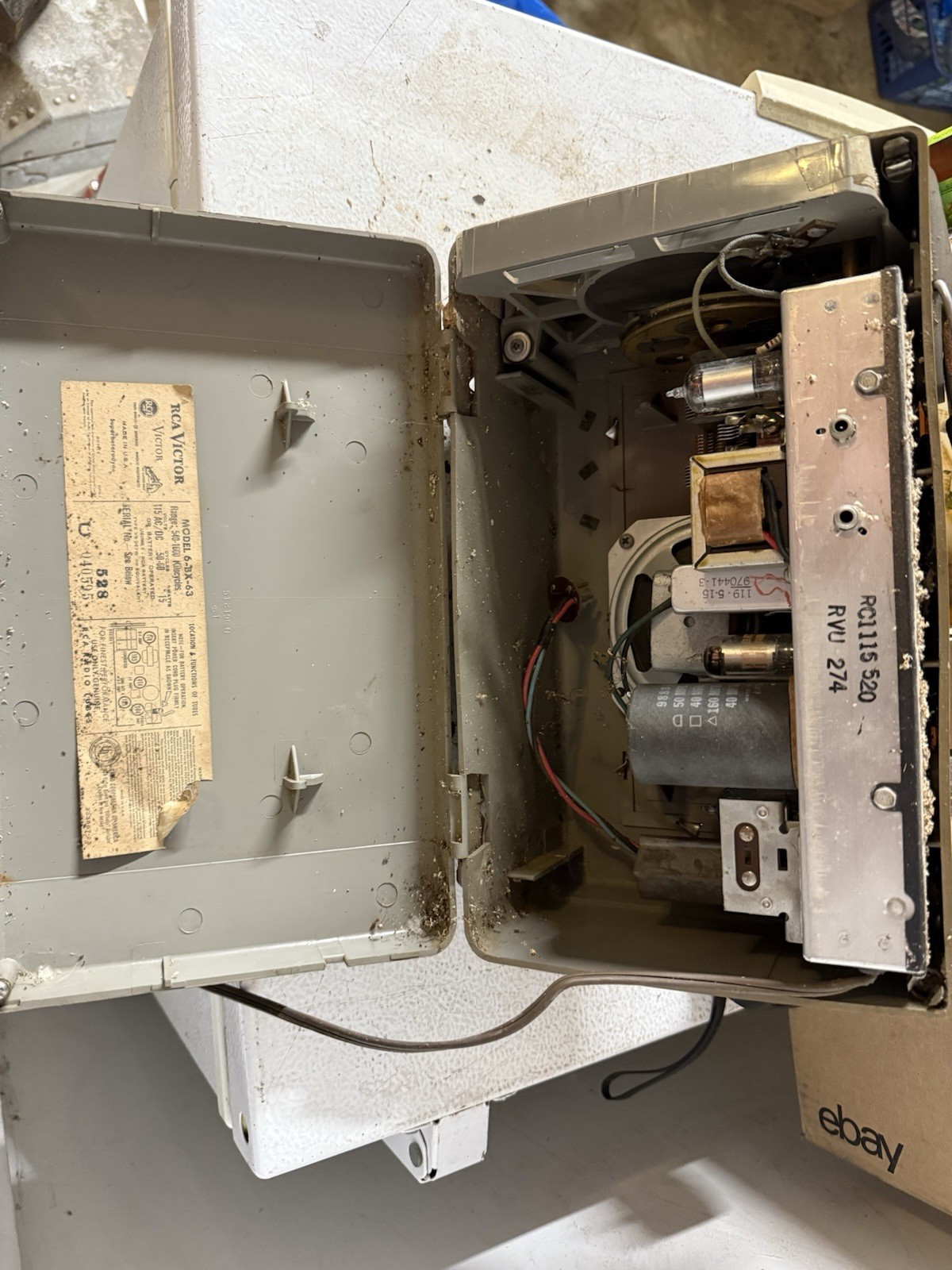 Vintage RCA Victor AM 5-Tube Radio 6-BX-63