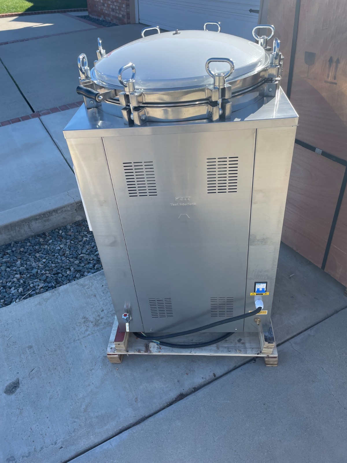 150L Vertical Autoclave Pressure Steam Sterilizer Digital Dental Mushroom 120V