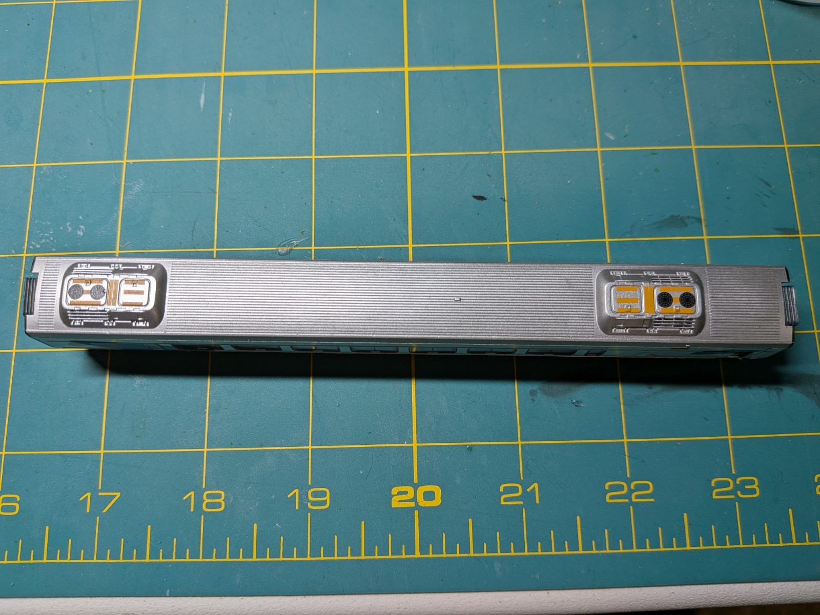 N scale Bachmann Spectrum Amtrak Acela Express FIRST CLASS passenger car train