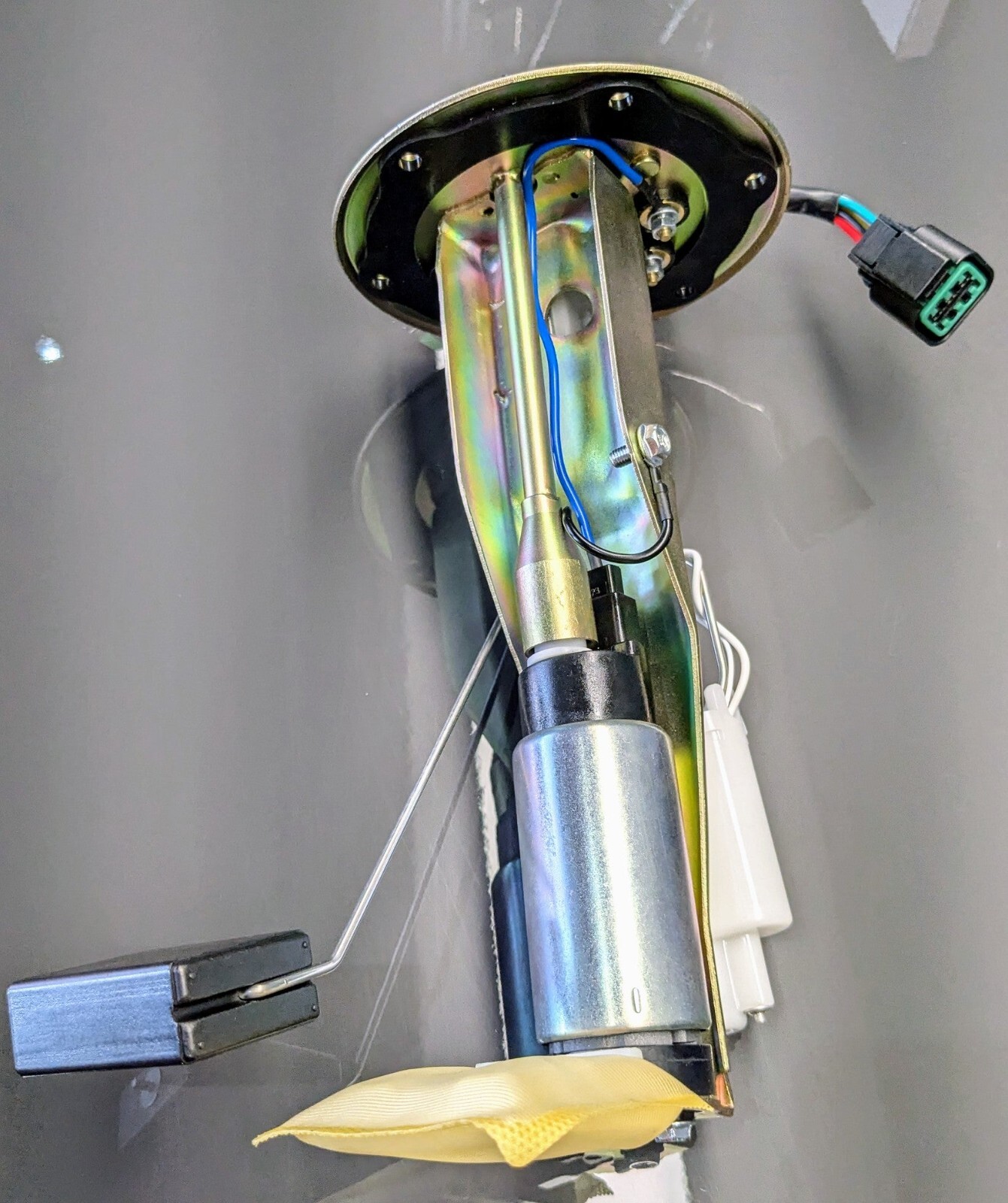 New Mitsubishi 3000GT Dodge Stealth NA Fuel Pump Assembly Old Part # MB678806