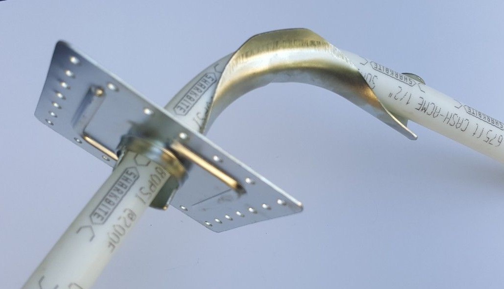 1 PIECE 1/2" PEX TUBING BEND SUPPORTS METAL WITH PLATE