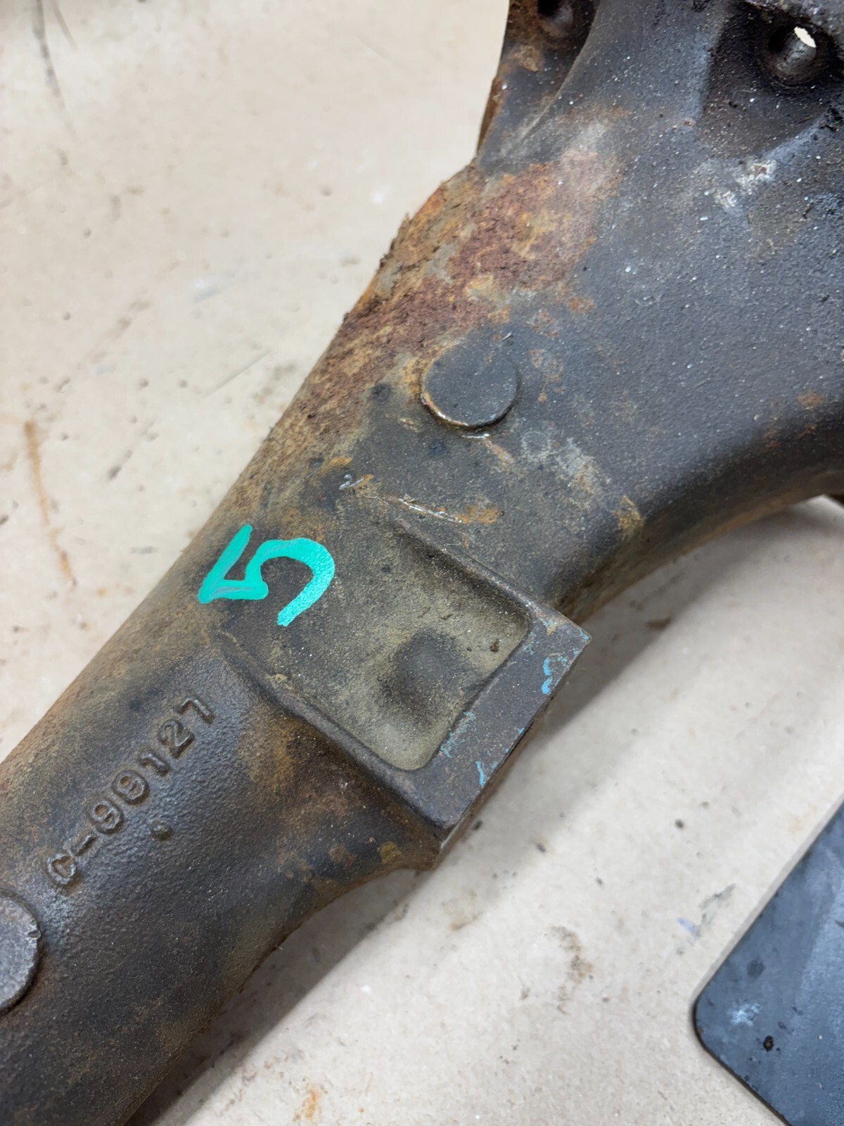 67 69 70 Dodge Plymouth Mopar B Body TailShaft Housing Tailhousing C-99127 4 SP