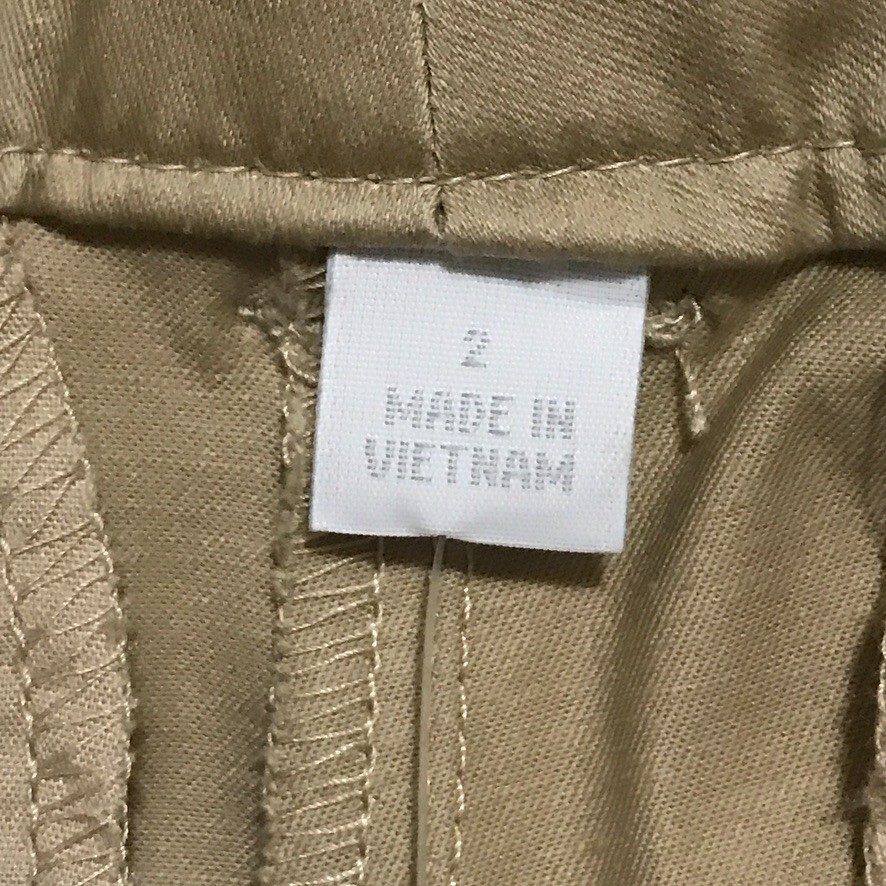 NYC Bermuda Shorts Women Size 2 Belted Cuffed Tan