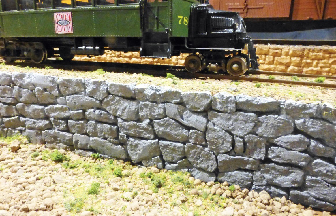 Chooch (HO/O Scale) #8570 Flexible Cut Stone * Large SEA WALL  3-3/4 x 11"