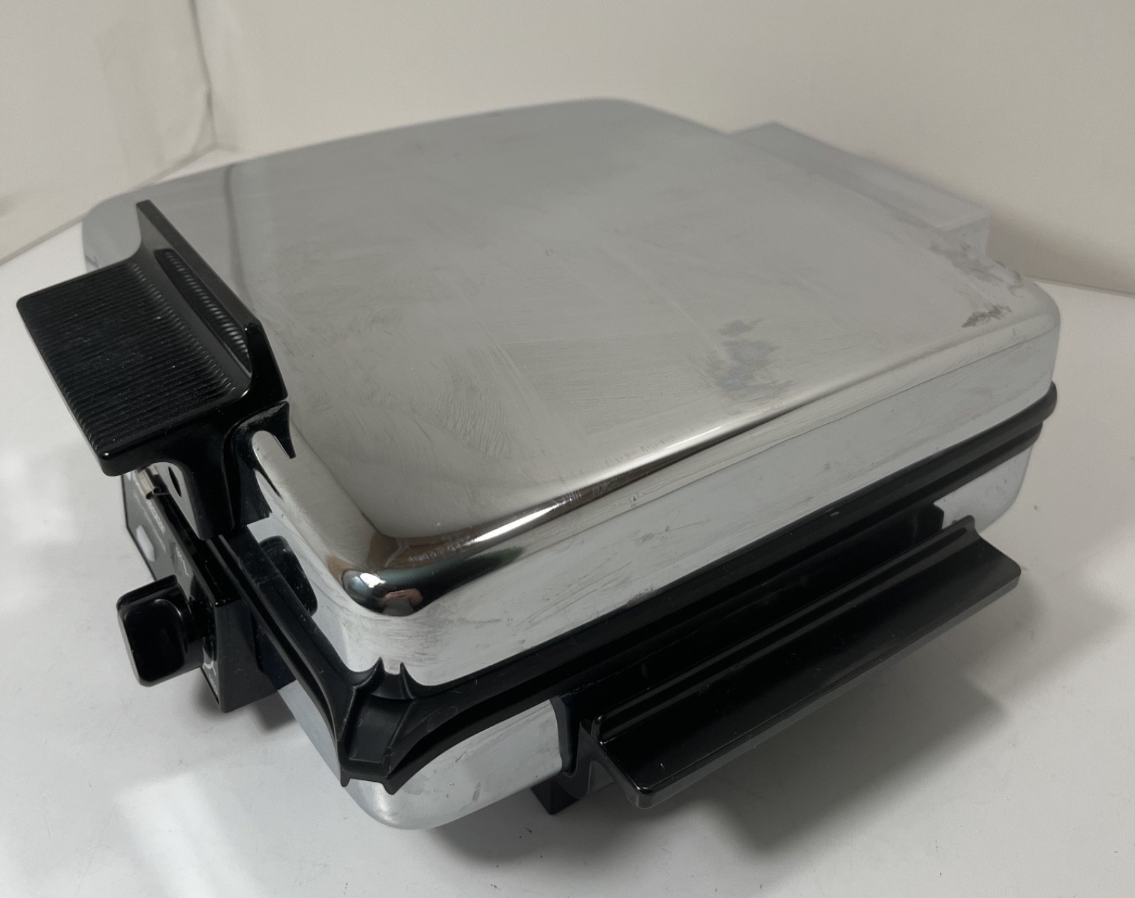 BLACK & DECKER Grill Waffle Baker Maker Iron G48TD Type 2 Chrome - TESTED 🧇
