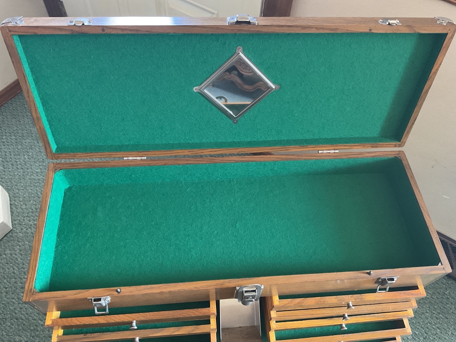 1979 GERSTNER & SONS MODEL 052 JOURNEYMAN MACHINISTS 11-DRAWER WOOD TOOL BOX