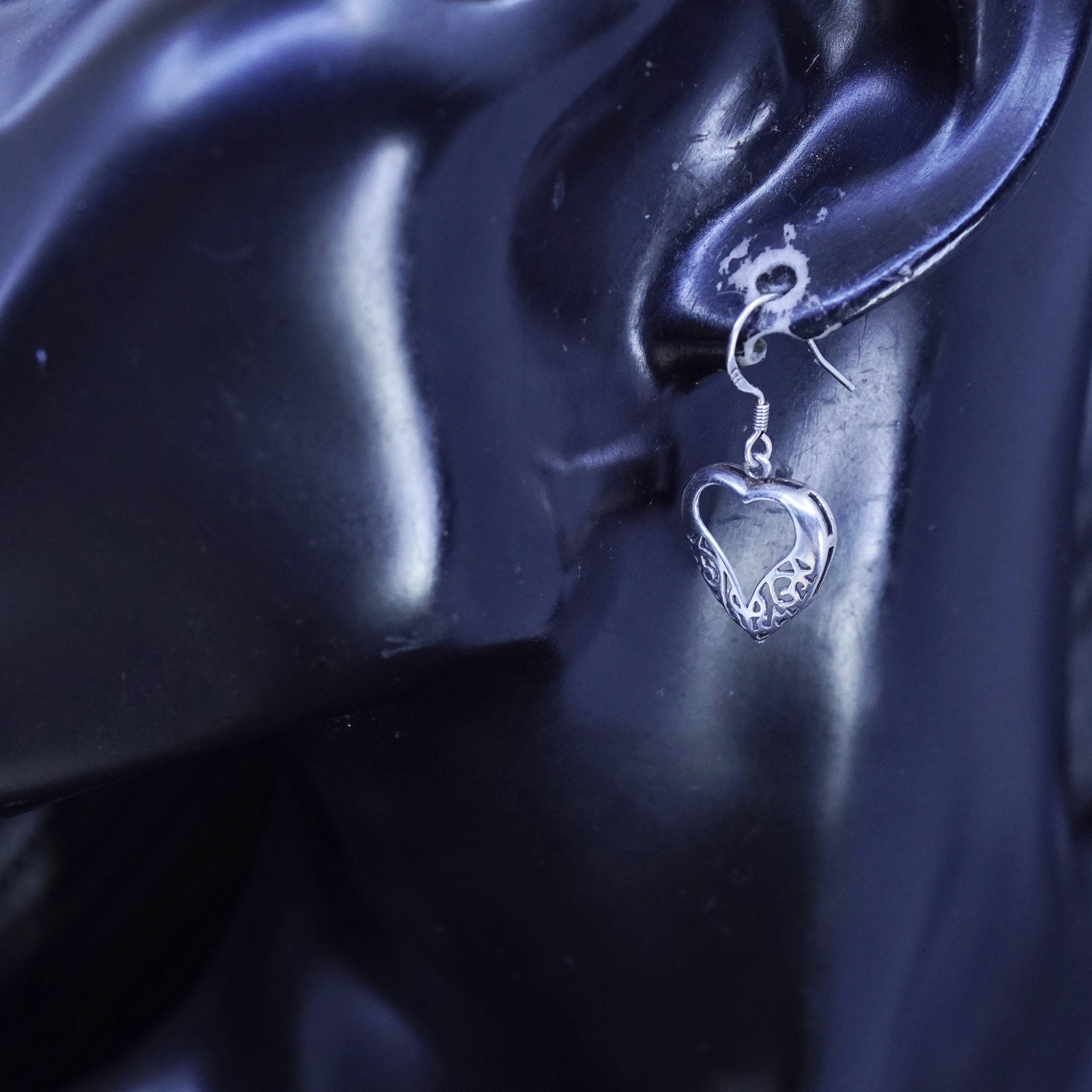 Vintage sterling silver 925 handmade earrings with filigree heart dangles