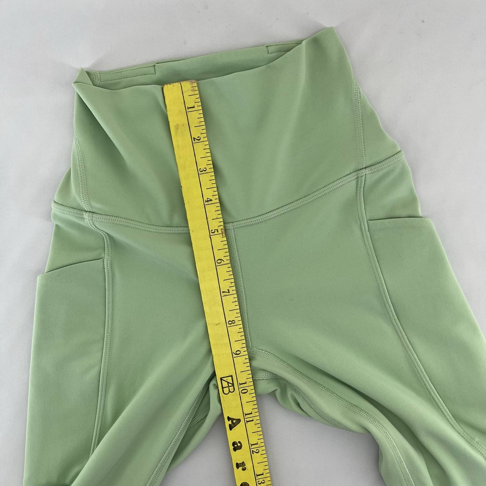 Lululemon Align High Rise Pant w Pockets 24” Womens 2 Creamy Mint EUC