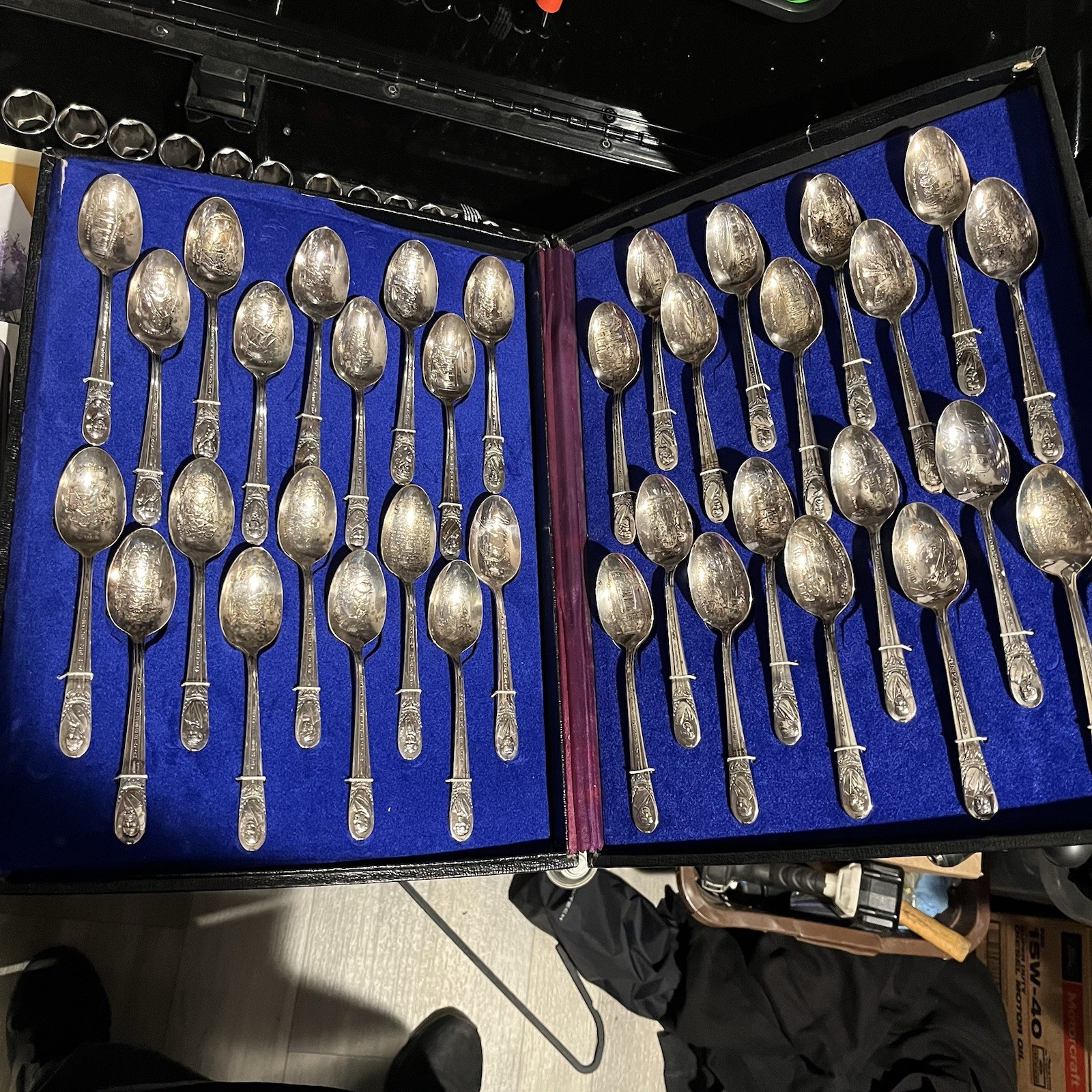 Wm. Rogers Mfg. Co. Silverplate World's Columbian Exposition Souvenir Spoon Set