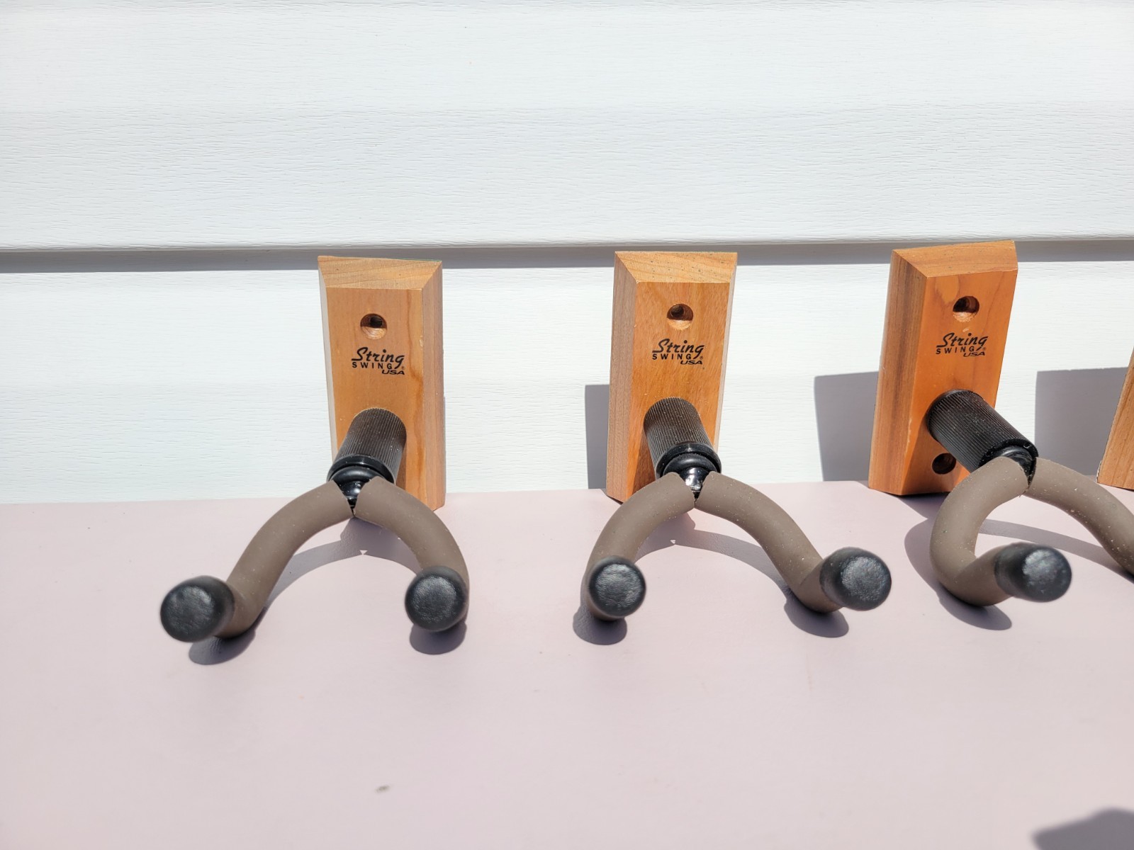 Lot of 10 String Swing CC01 Guitar Hanger Wall Mount Holder with Screws