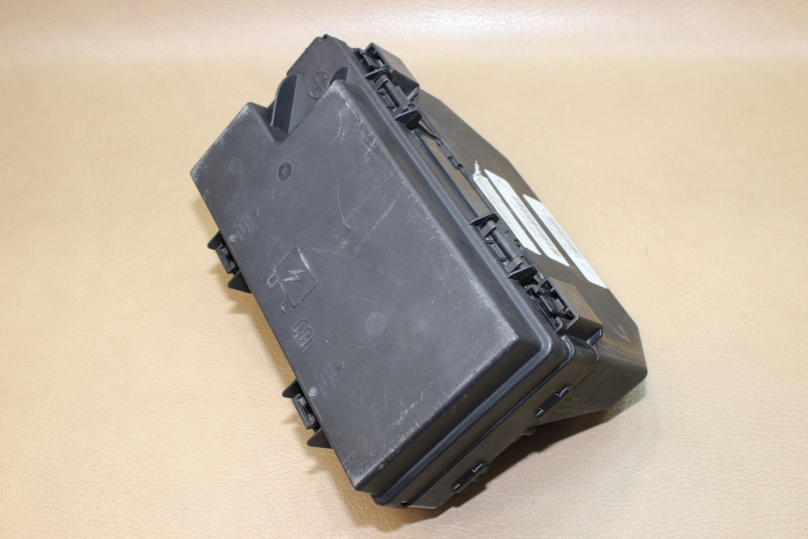 2011 JEEP LIBERTY NITRO TIPM TEMIC INTEGRATED FUSE BOX MODULE 04692331 REBUILT