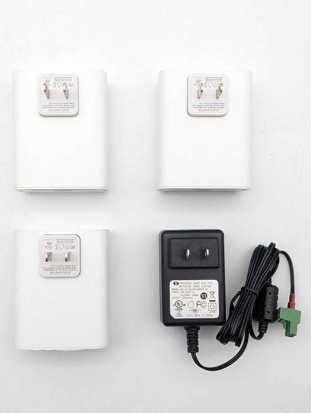 Milesight Celluar Router w/ 3 Third Reality Sensi V3 Zigbee Contact Sensors