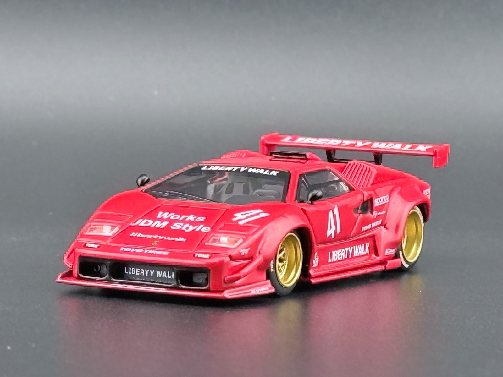 Mini GT Lamborghini Countach LB-WORKS Red #1100 1/64