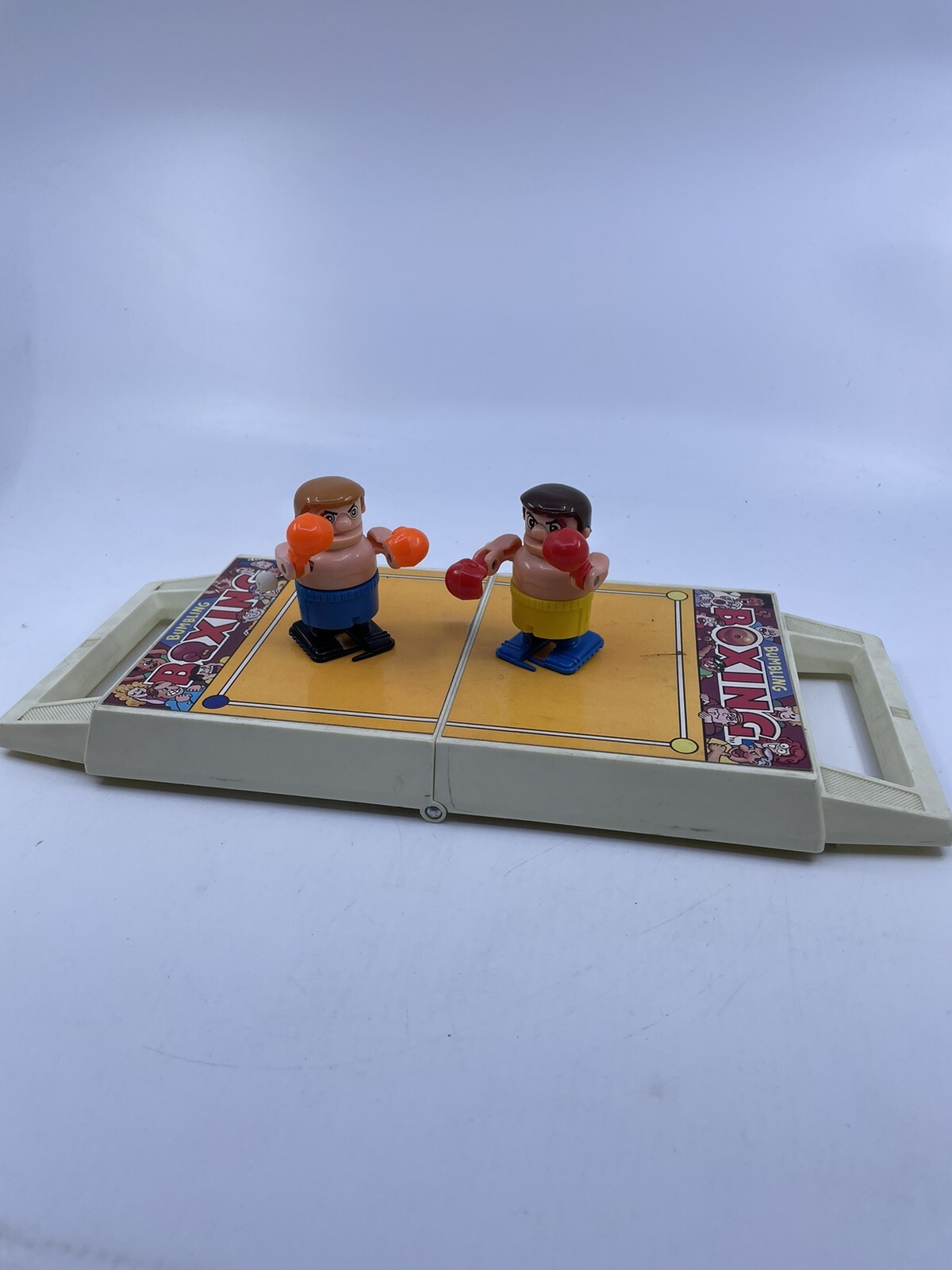 Vintage 1980s Tomy BUMBLING BOXING Two Wind-Up Boxers and Portable Ring Game C2