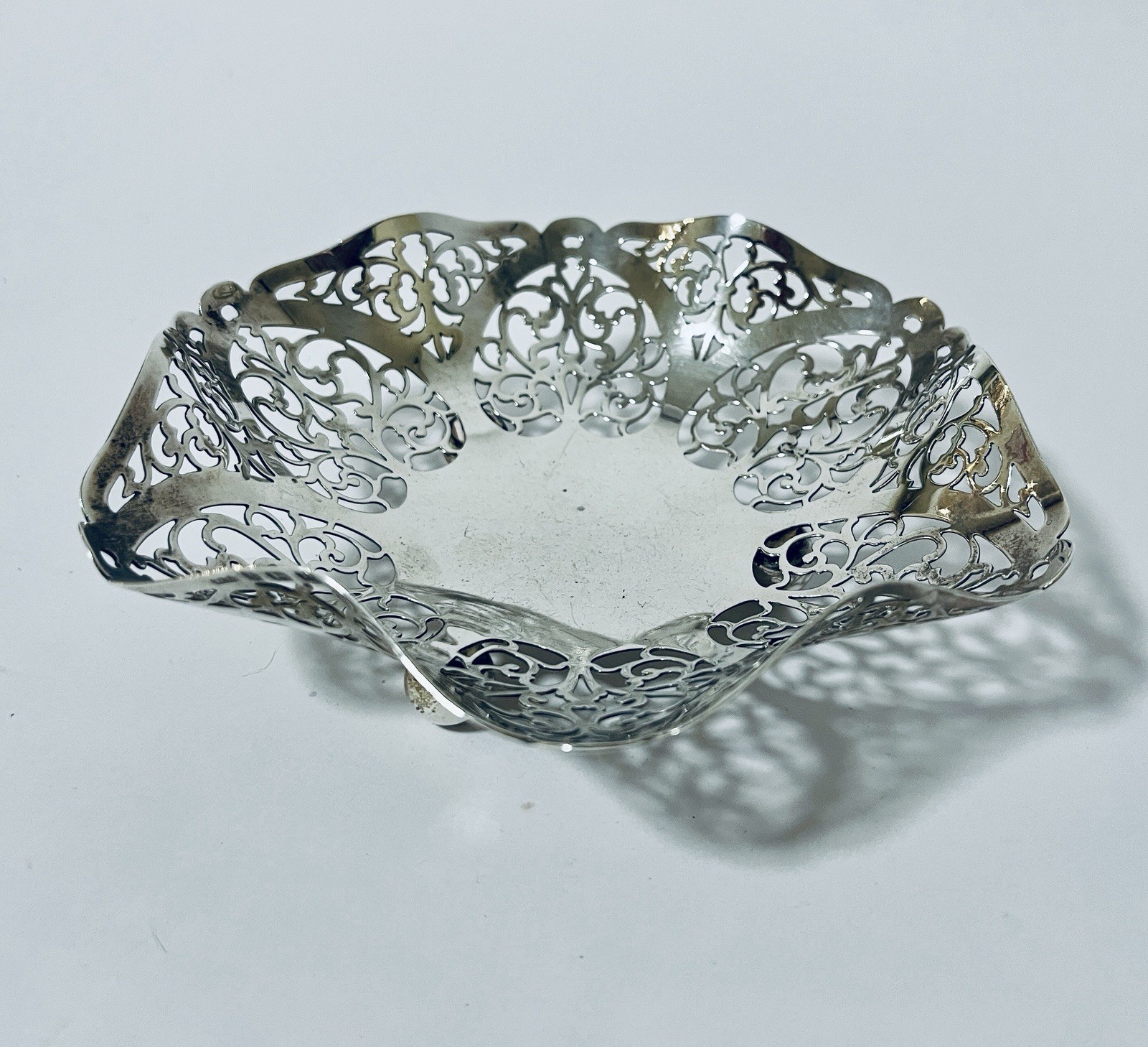 Large Antique Solid Sterling Silver Pierced Bonbon Dish / Bowl 1923