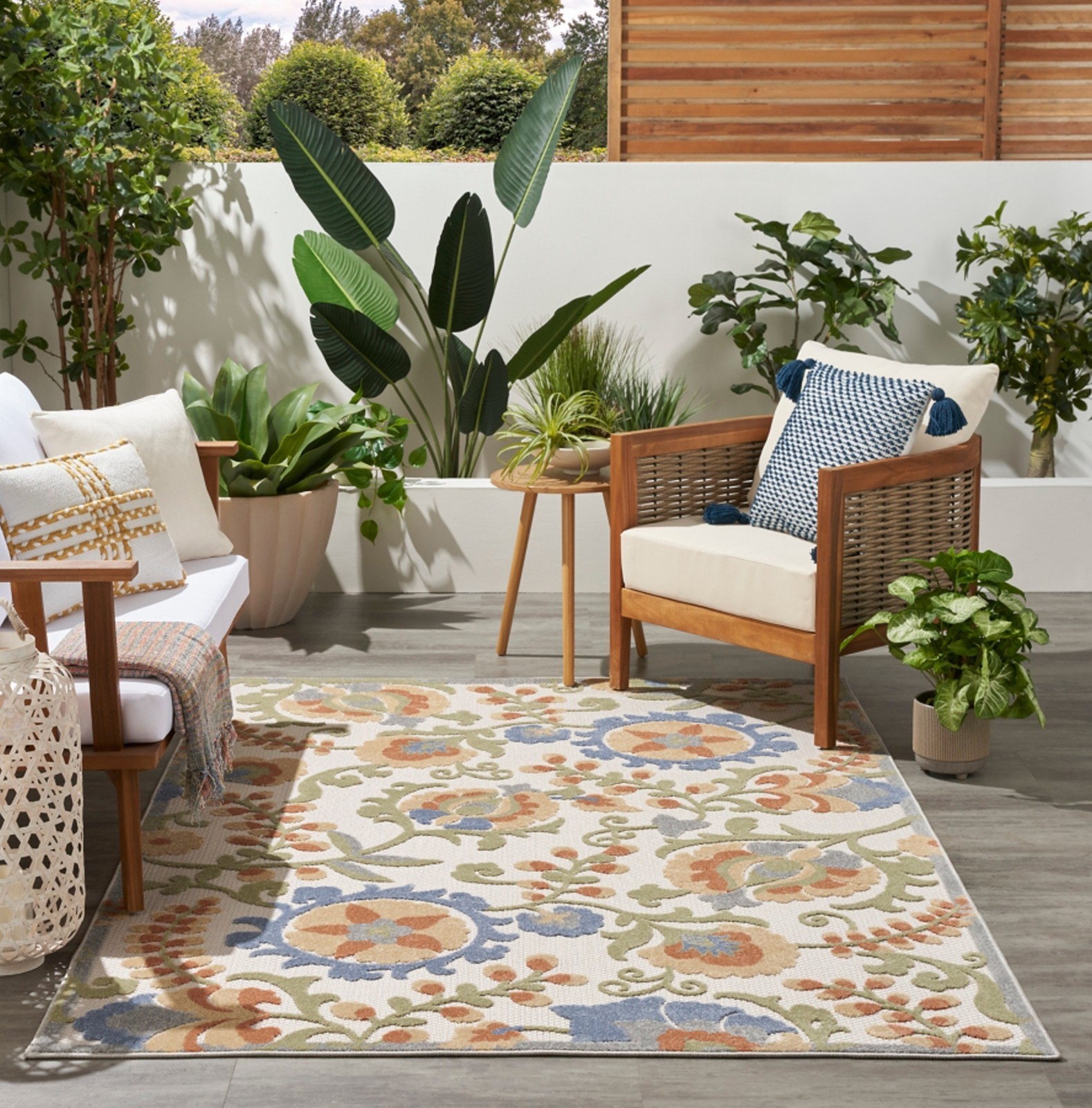 Nourison Home Splash Leafy Vines 5'x8' Indoor Outdoor Area Rug Ivory Blue Patio