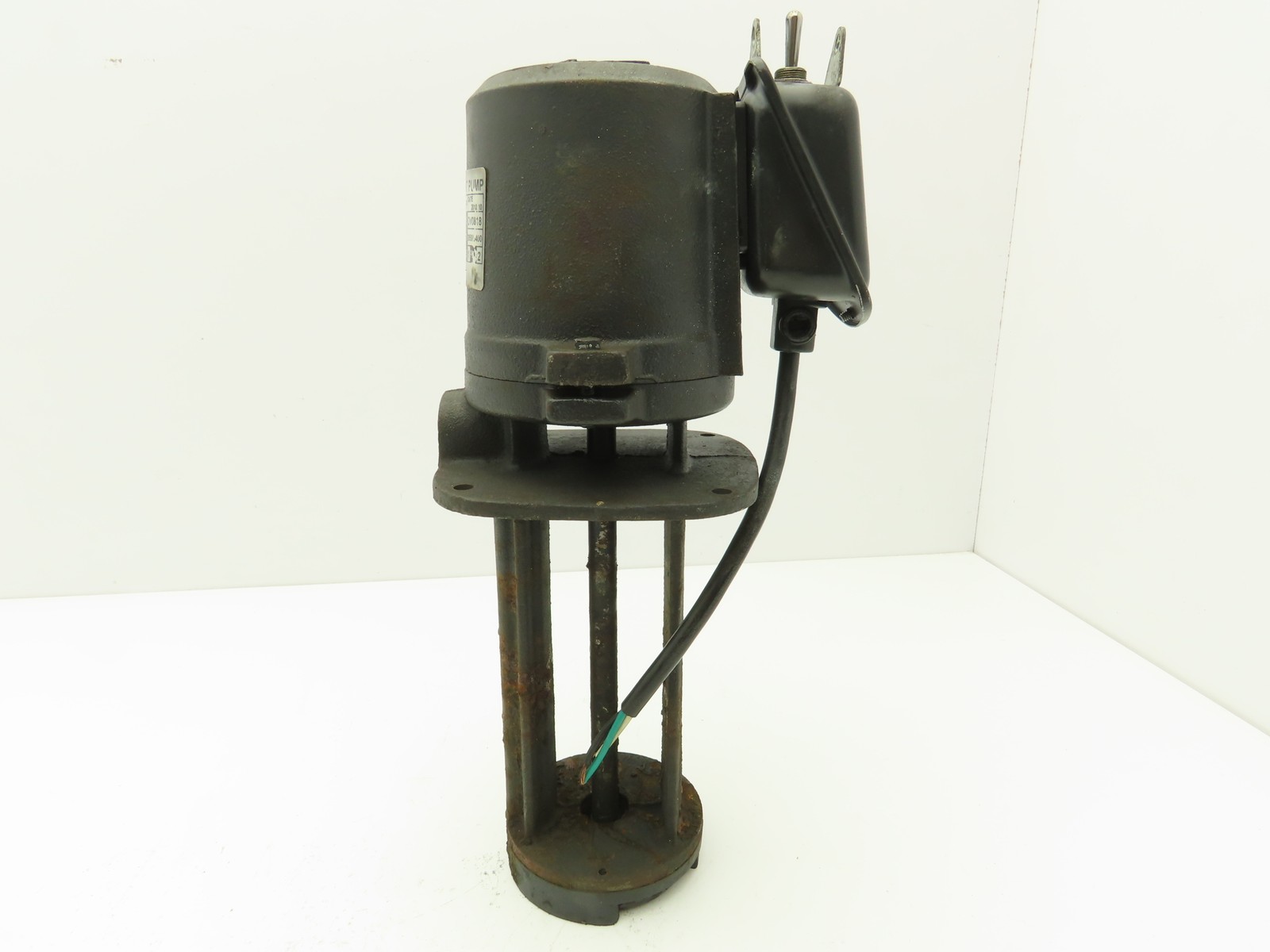 Large Harbor DV0818 Vertical Coolant Oil Pump 1/8Hp 115V 1PH 3/8" Outlet