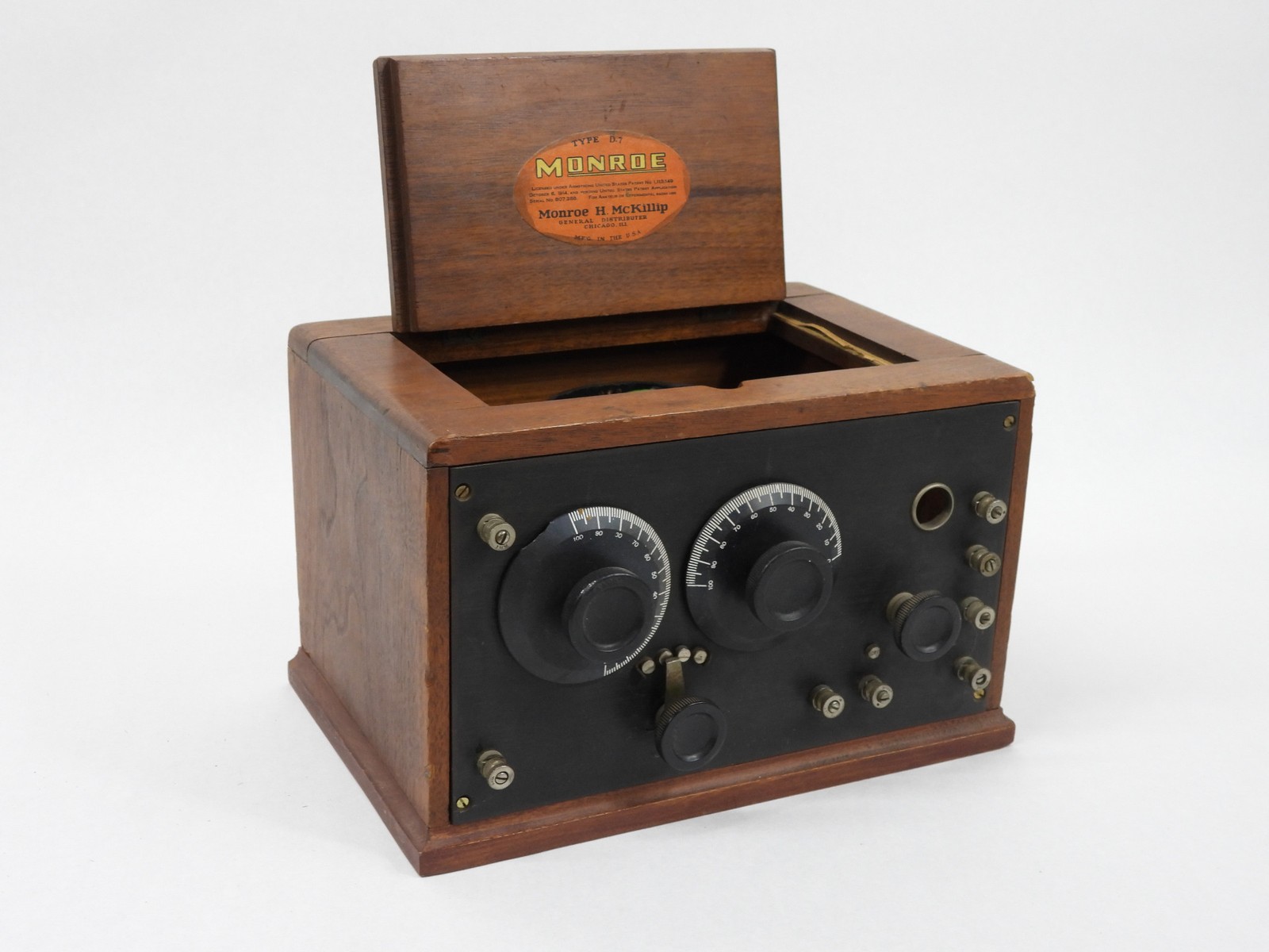 Monroe H McKillip D-7 Antique Regenerative Tube Radio Receiver (nice)