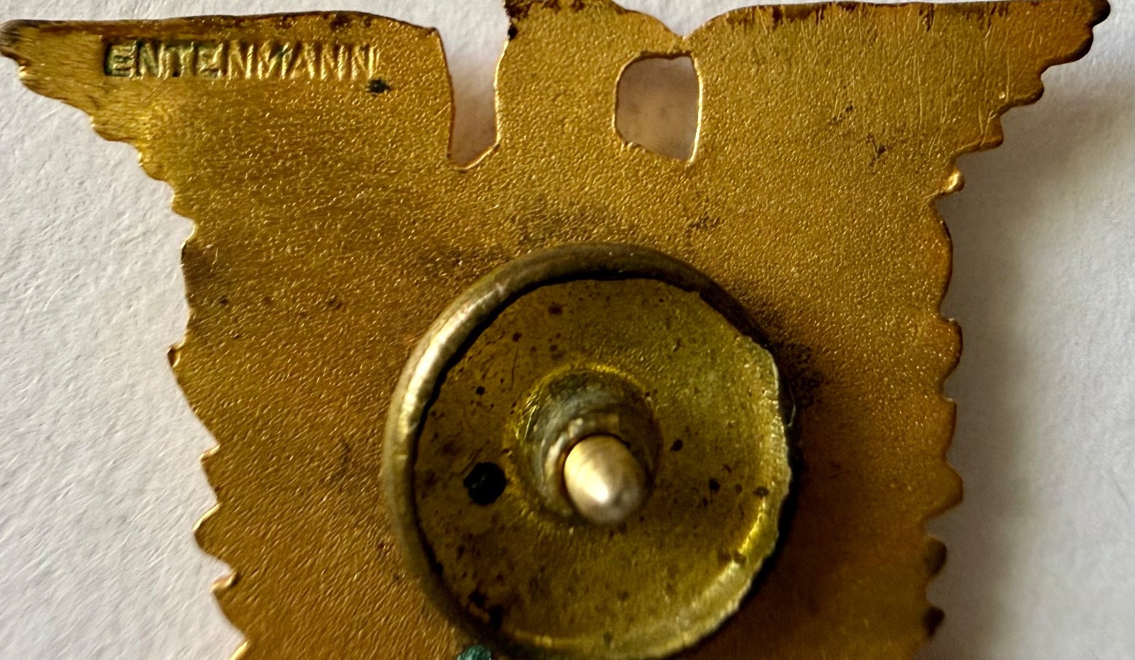 2 Vintage Police Pins Lapel Crest Pin Collector Entenmann Insignia Pin