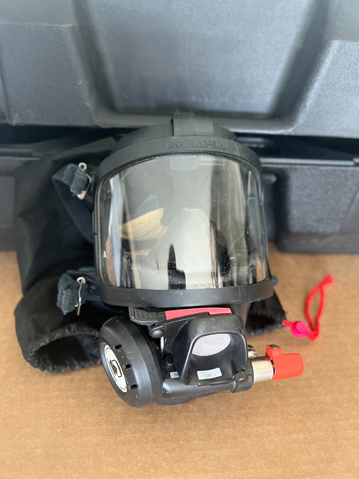 Interspiro CBRN SCBA Set w/ original case [ CYLINDER NOT INCLUDED ]