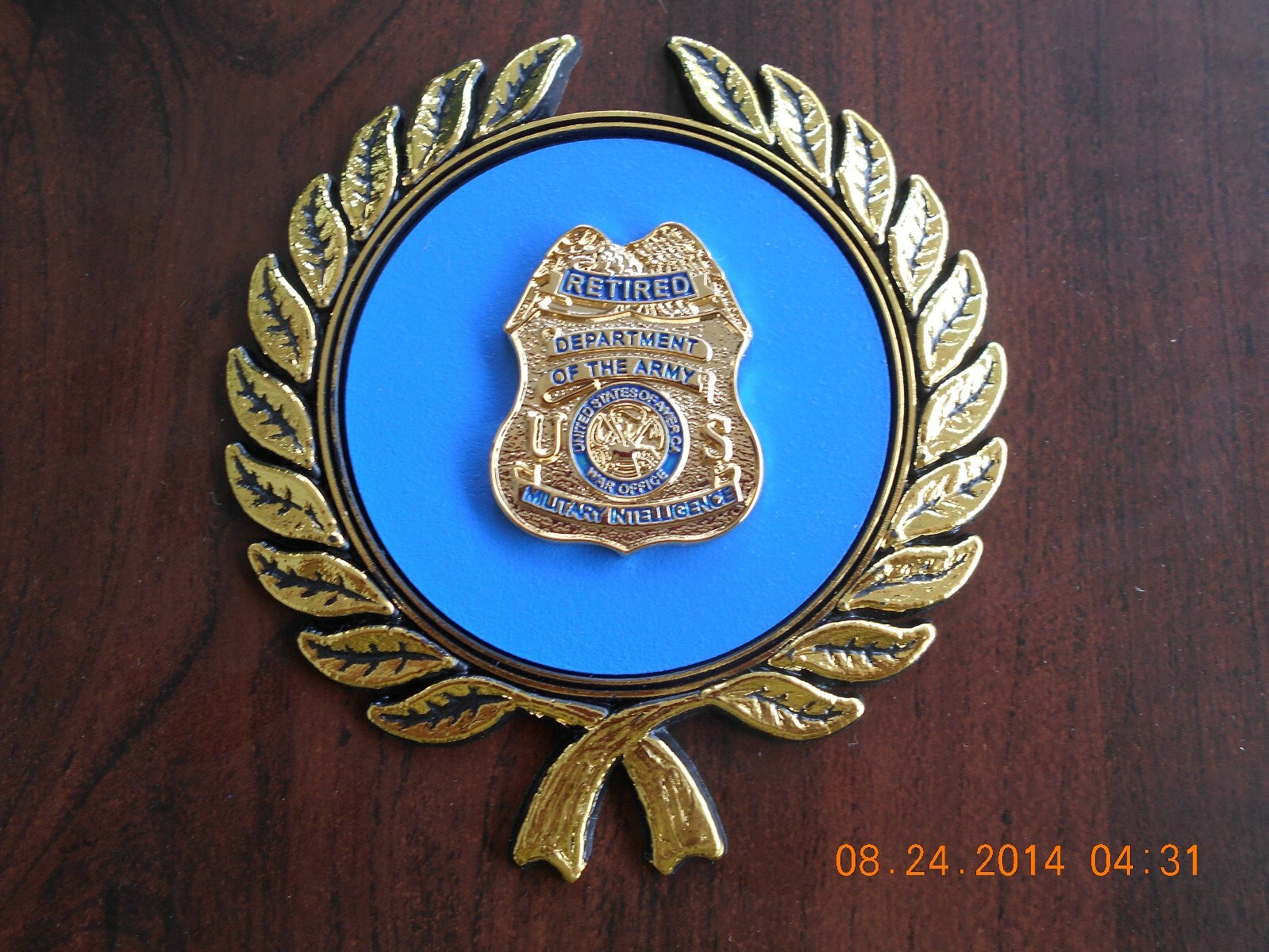 US ARMY Military Intelligence Mini Badge with pins