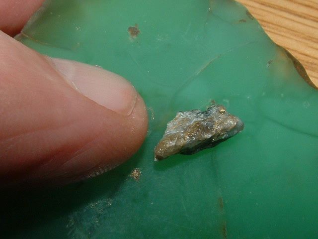 GOLD QUARTZ SPECIMEN .41 GRAM GOLD IN MATRIX COLORADO