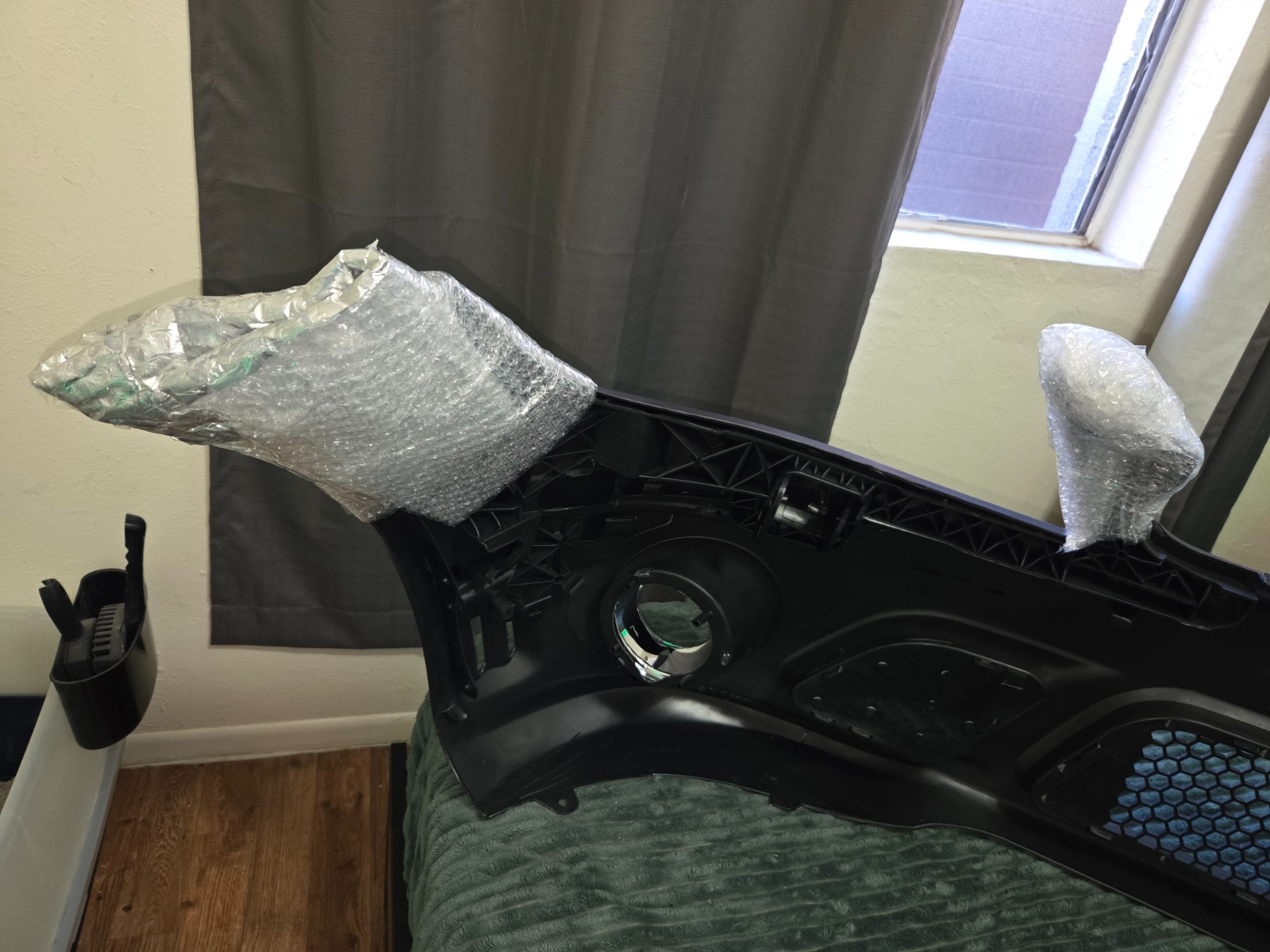 Mercedes Benz 2008-2011 C-Class Non Facelift W204 C300 C350 AMG Style Bumper