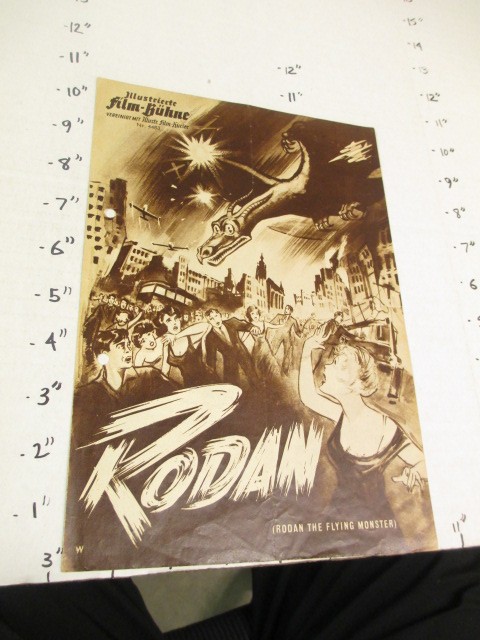 Film Buhne 1950s photoplay sci-fi monster movie RODAN Japanese Godzilla dinosaur
