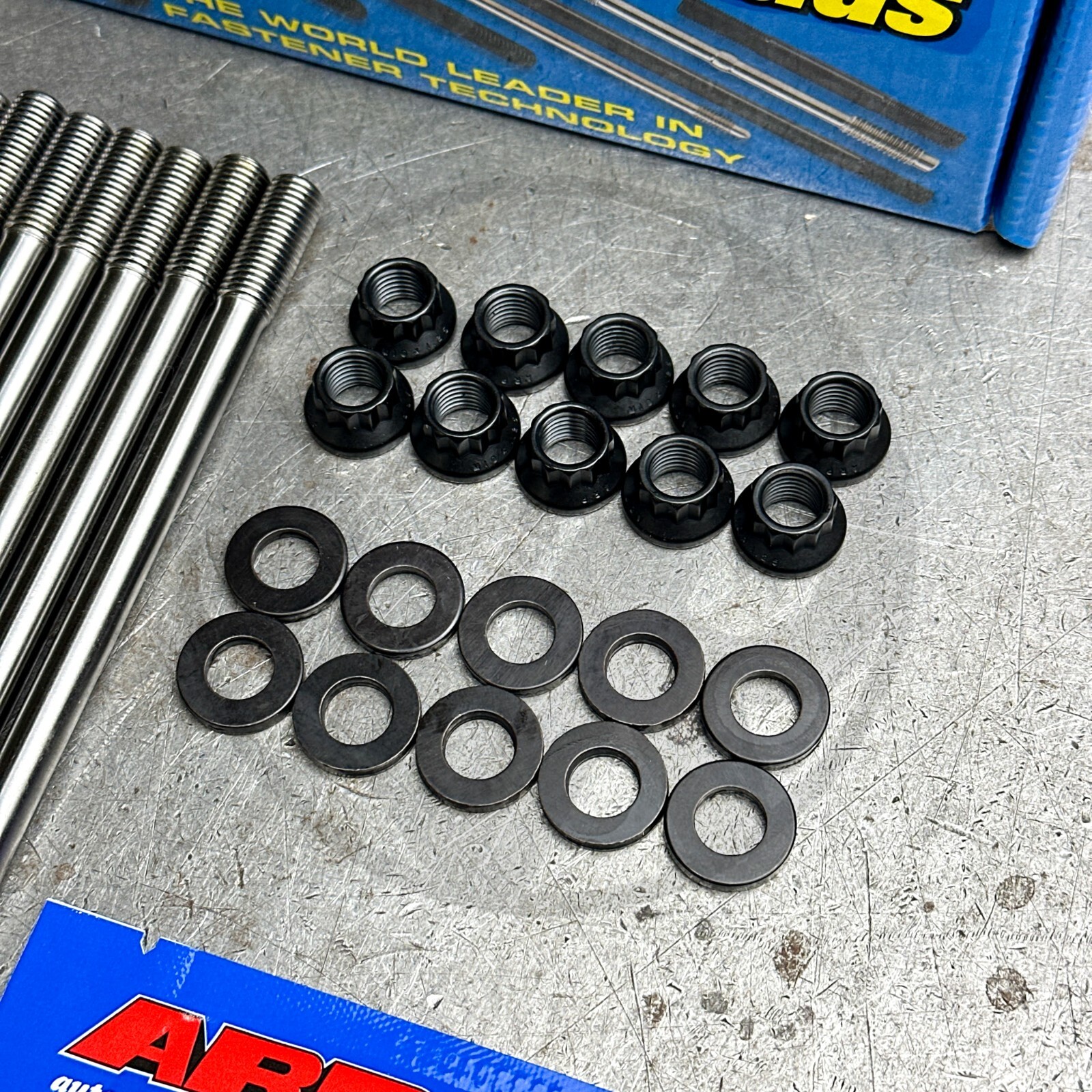 ARP Suzuki GSX 1300R Hayabusa '99-'05 Head Stud Kit ARP2000 271-4701