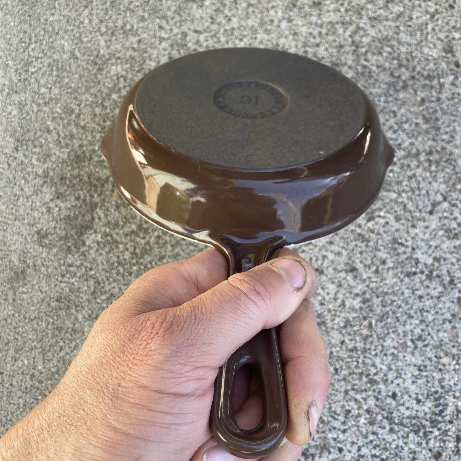 Vintage #16 Le Creuset 6.5" Spouted Skillet Frying Pan Brown Enamel Cast Iron