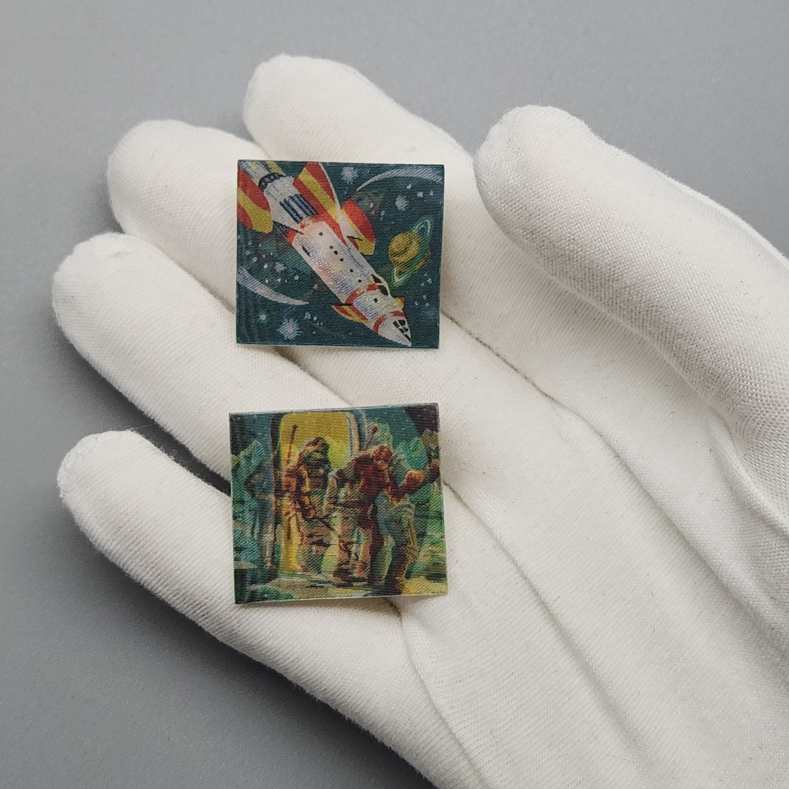 Vtg Vari-Vue Space Flicker Pins Retro Futurism 1960s Lenticular Rocket Astronaut