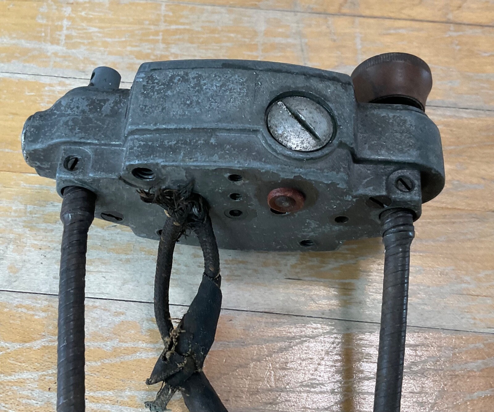 1930,s = VINTAGE PHILCO ACCESSORY AUTOMOBILE AM RADIO = HEAD UNIT