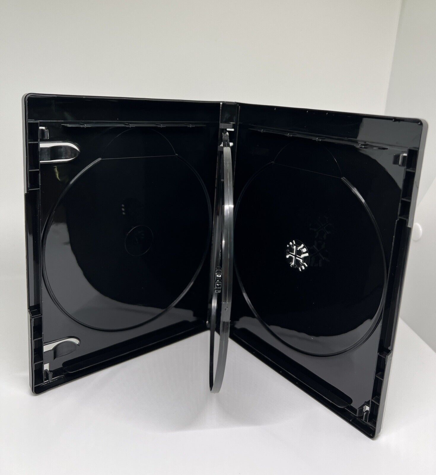 NEW 15mm 4K ULTRA HD BLACK 3-DISC CASE, BOOKLET CLIPS,SLEEVE, PS3-15MM UHD(Z40F)