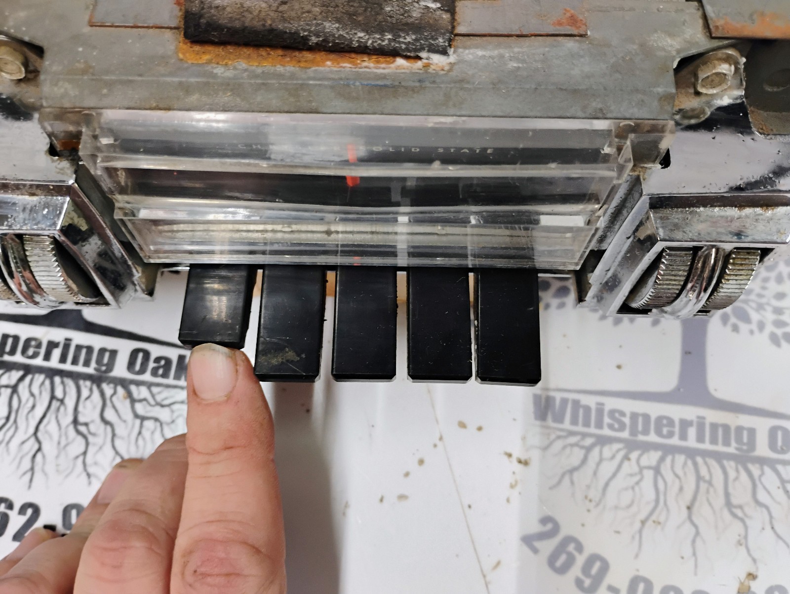 1968-1969 Dodge/ Chrysler Solid State Thumb Wheel AM Radio 2884-631